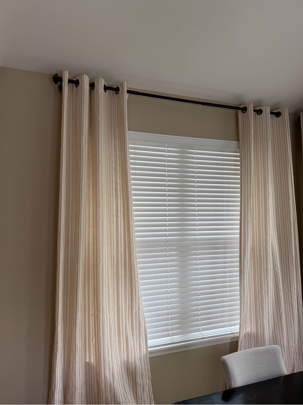Curtains - Picture 2 of 12